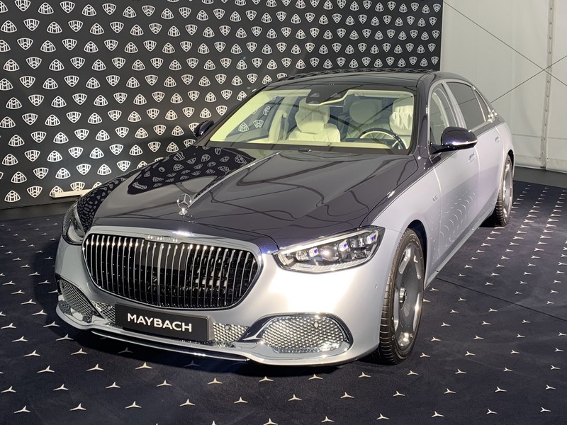 České zastoupení Mercedes-Benz bude dražit